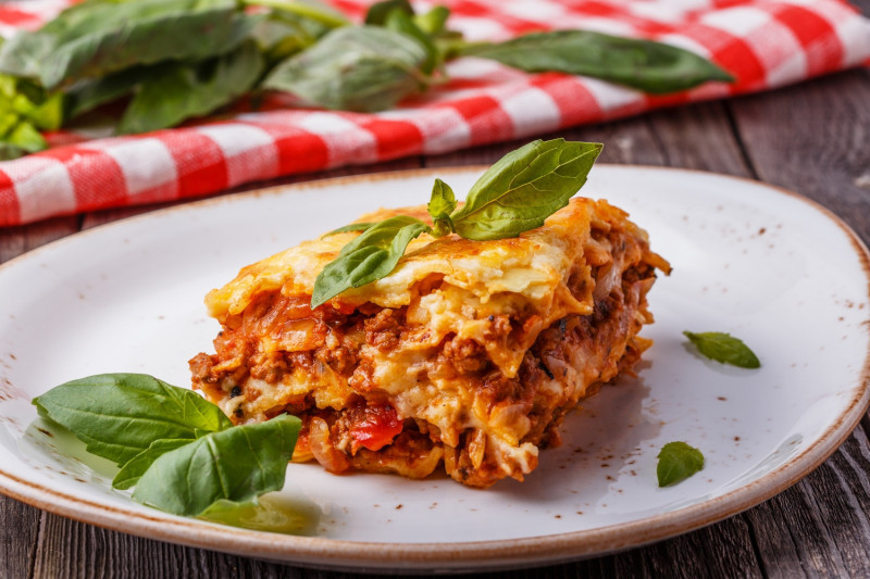 Lasagna with Meat and Tomato Sauce MaMaBlip